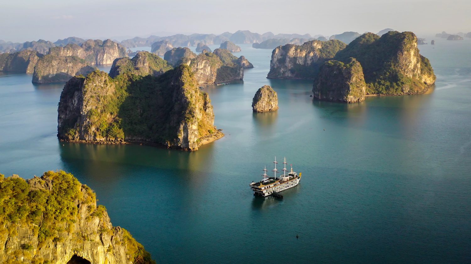 Dragon Legend 2 Day 1 Night Cruise